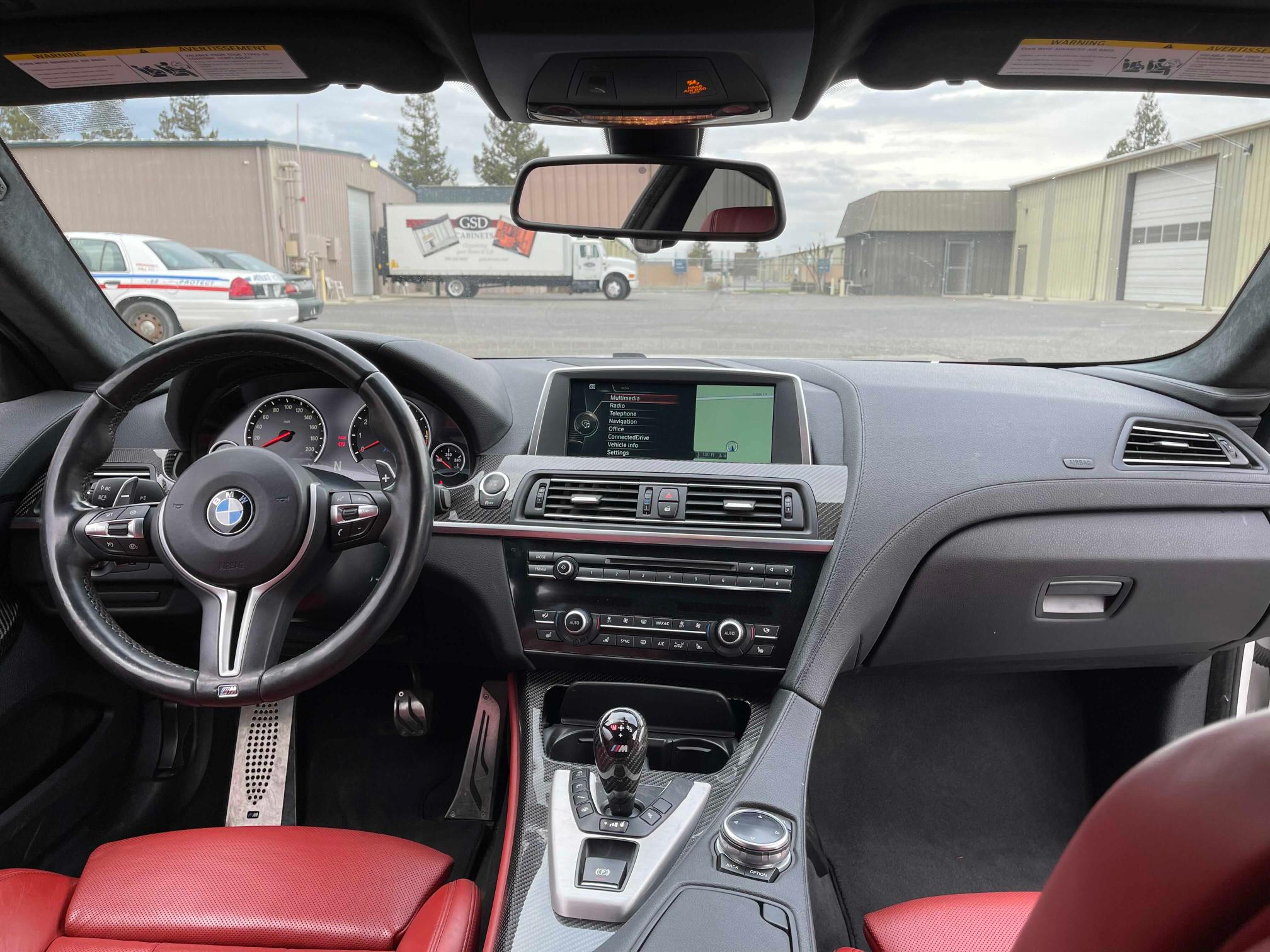 2015 BMW M6 WBSLX9C58FD160710
