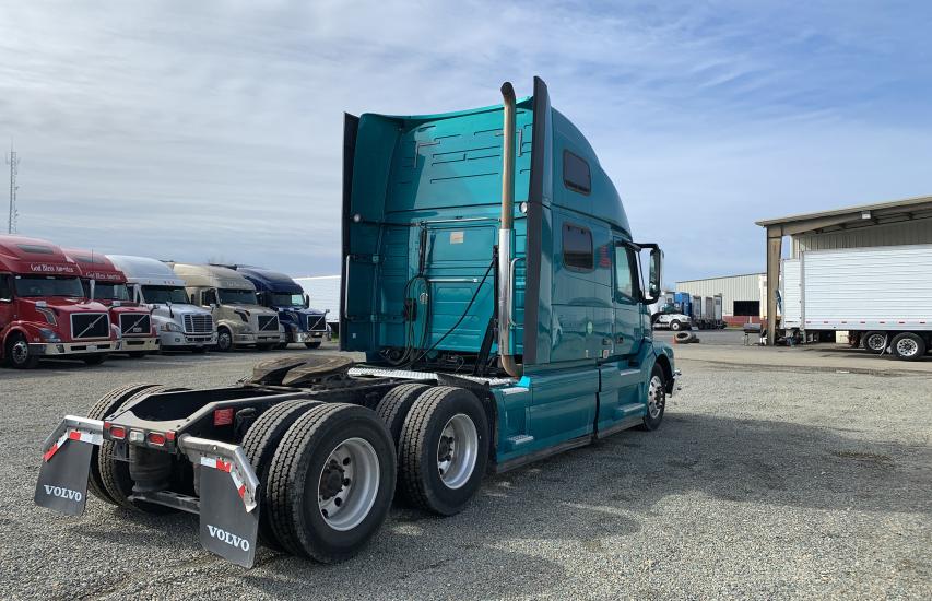 2015 VOLVO VN VNL 4V4NC9EJ8FN186633