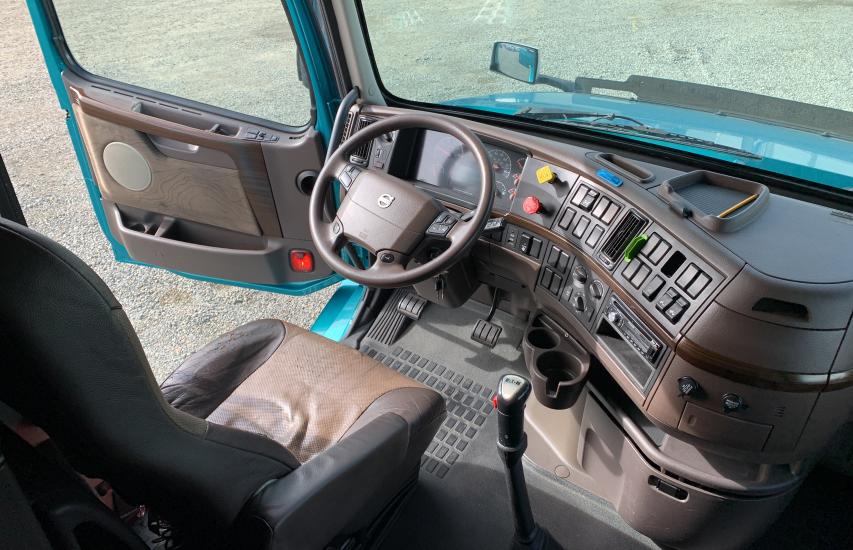 2015 VOLVO VN VNL 4V4NC9EJ8FN186633