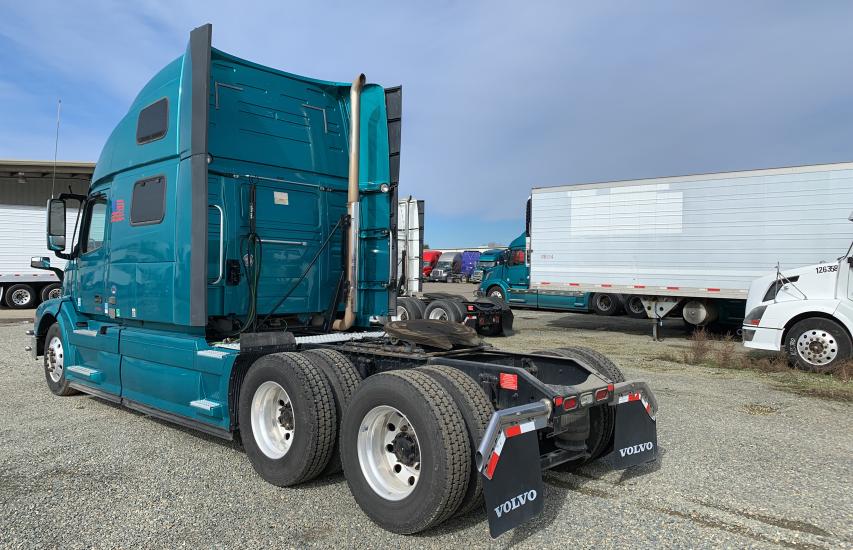 2015 VOLVO VN VNL 4V4NC9EJ8FN186633