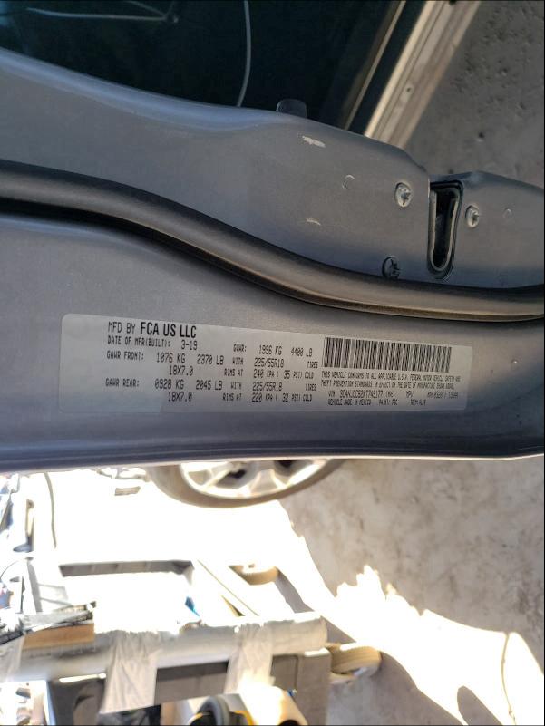 2019 JEEP COMPASS LI 3C4NJCCB2KT749177
