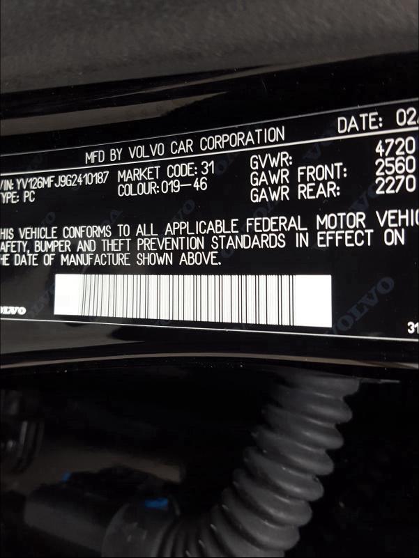 2016 VOLVO S60 YV126MFJ9G2410187
