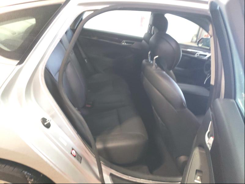 2015 HYUNDAI GENESIS 3. KMHGN4JE8FU084230