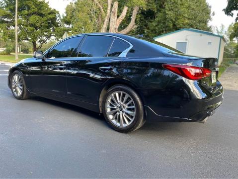 2019 INFINITI Q50 LUXE JN1EV7AR8KM421931