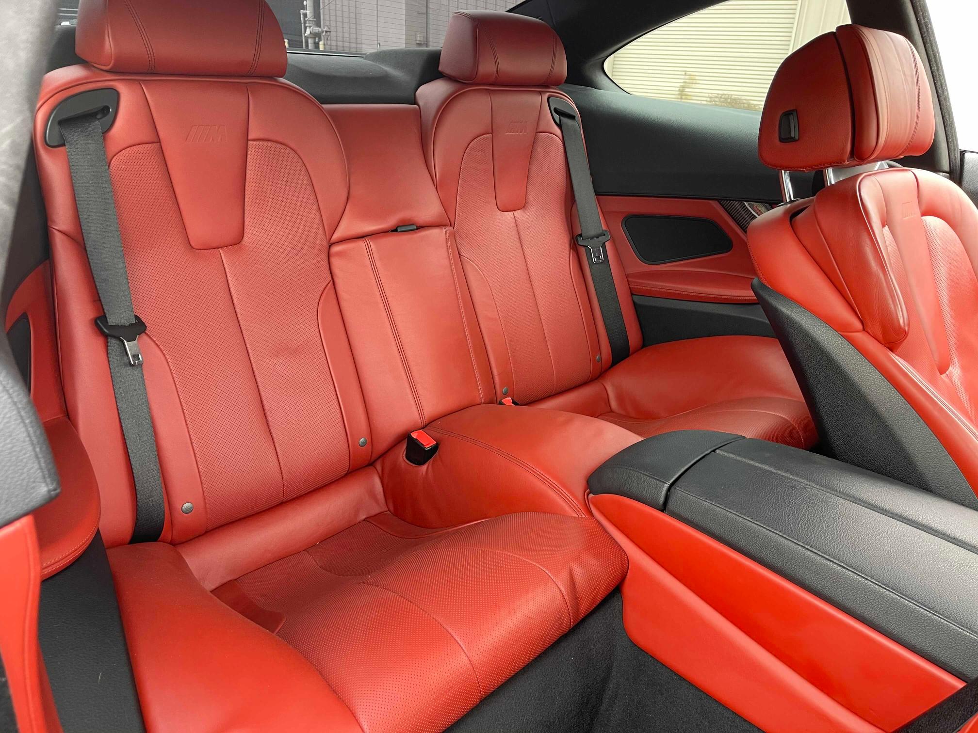 2015 BMW M6 WBSLX9C58FD160710