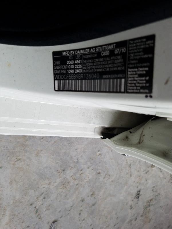 2011 MERCEDES-BENZ C 350 WDDGF5EB9BR136040