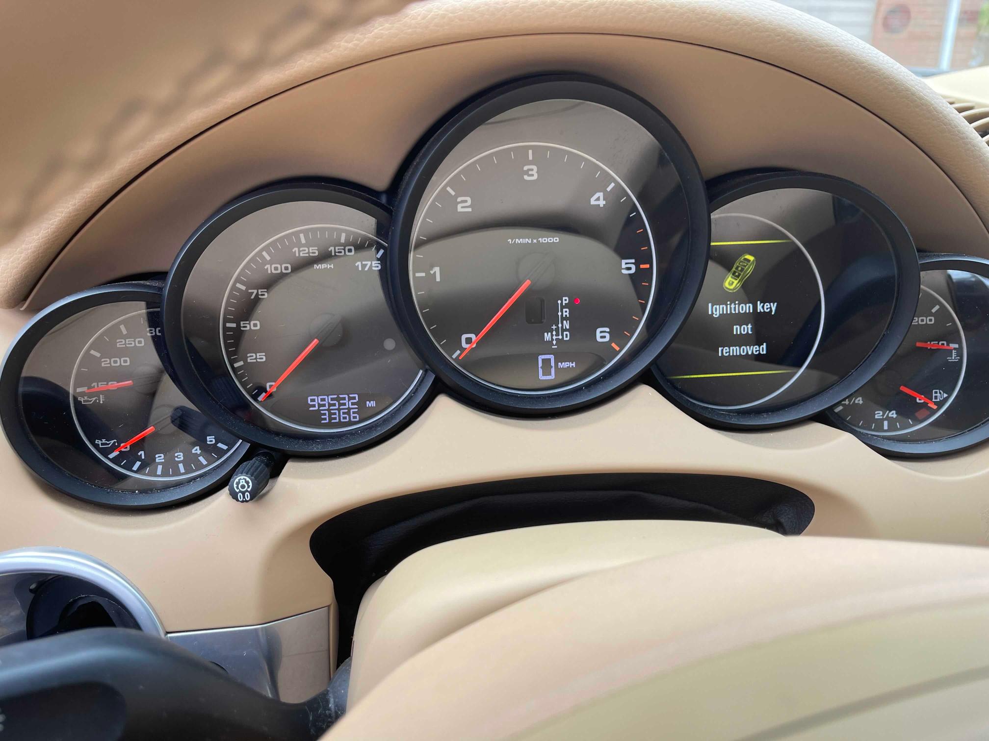 2014 PORSCHE CAYENNE WP1AF2A20ELA39917