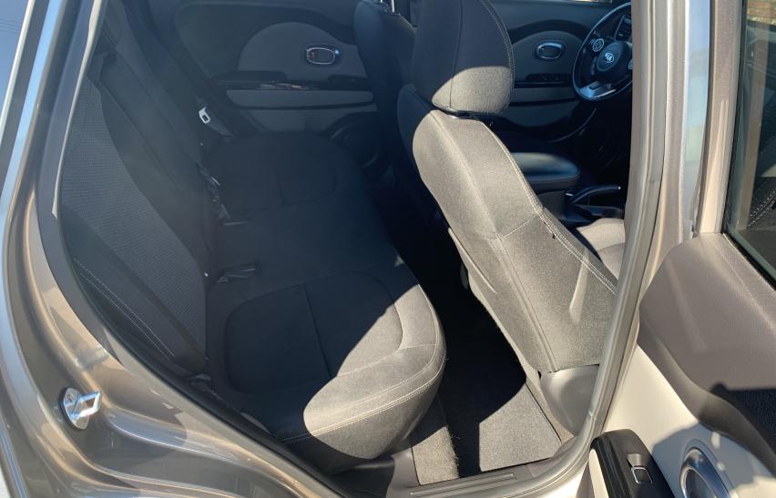 2018 KIA SOUL + - KNDJP3A5XJ7561388