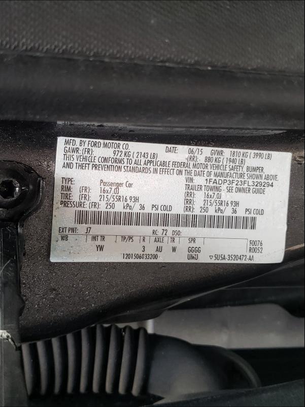 2015 FORD FOCUS SE 1FADP3F23FL329294