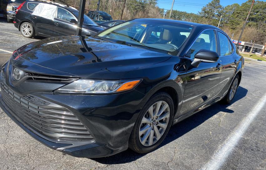 2018 TOYOTA CAMRY L 4T1B11HK5JU539950
