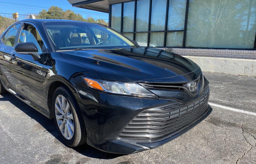 2018 TOYOTA CAMRY L 4T1B11HK5JU539950