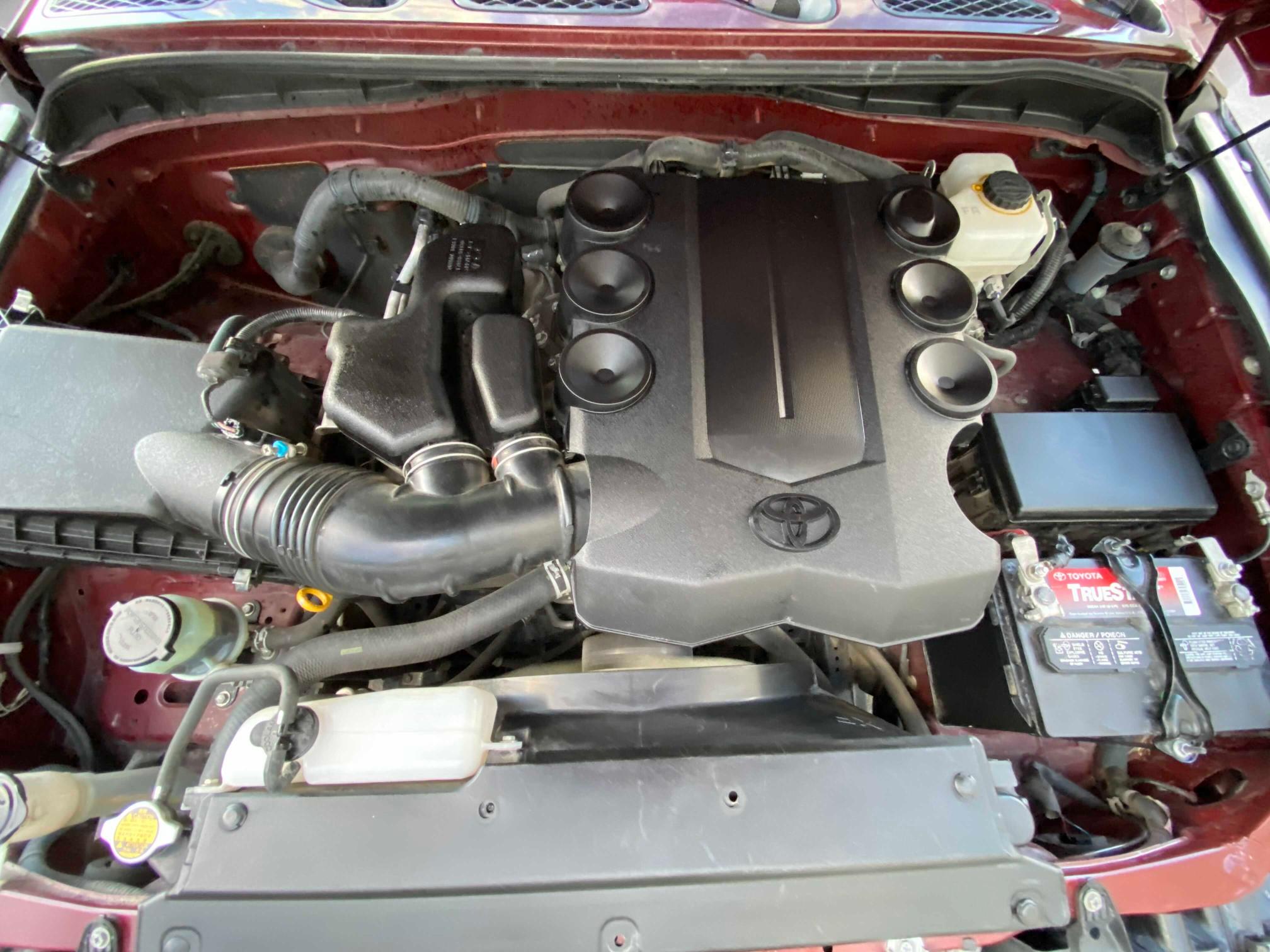 2011 TOYOTA FJ CRUISER JTEBU4BF6BK112469