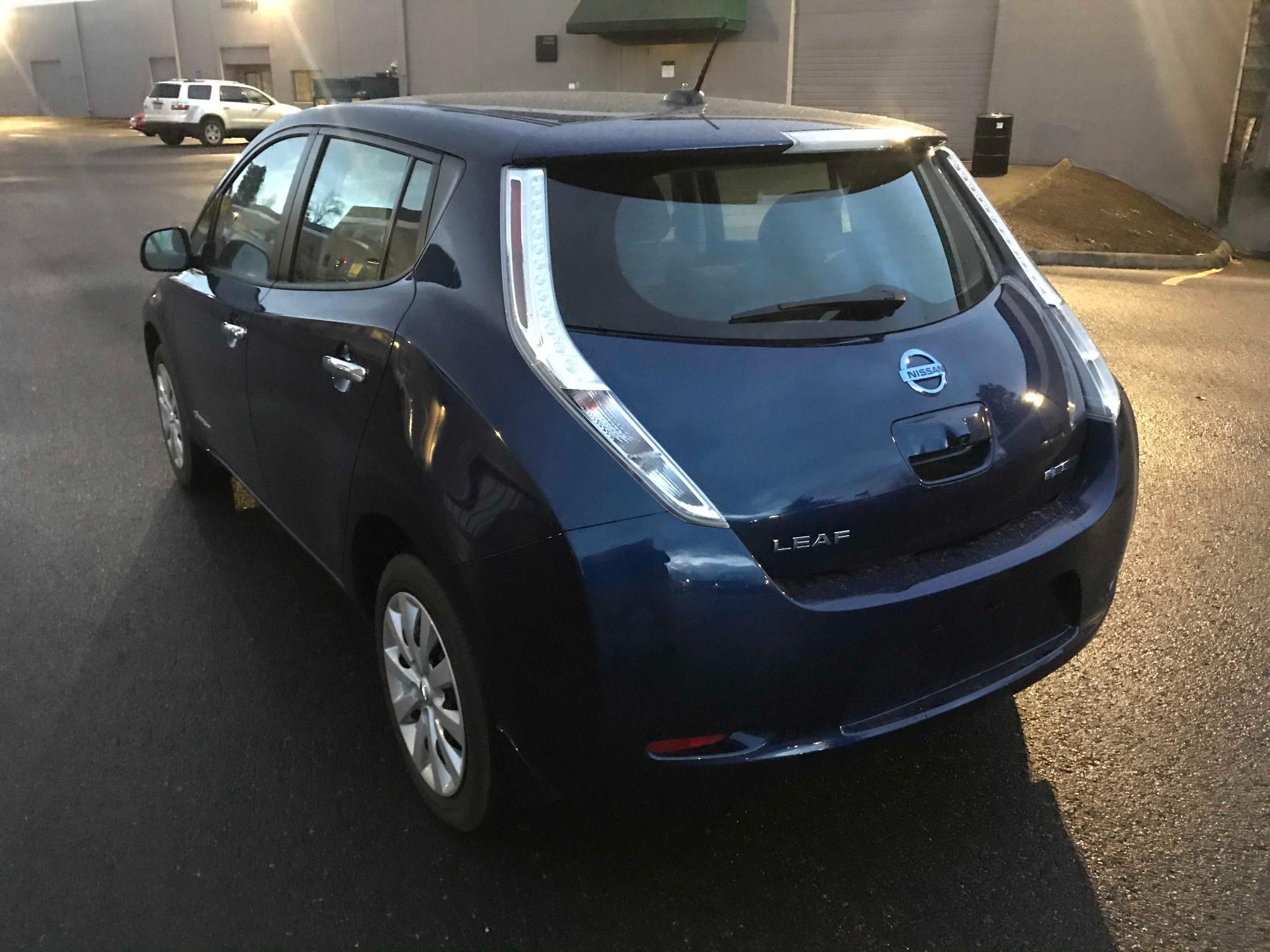 2017 NISSAN LEAF S - 1N4BZ0CP6HC307115