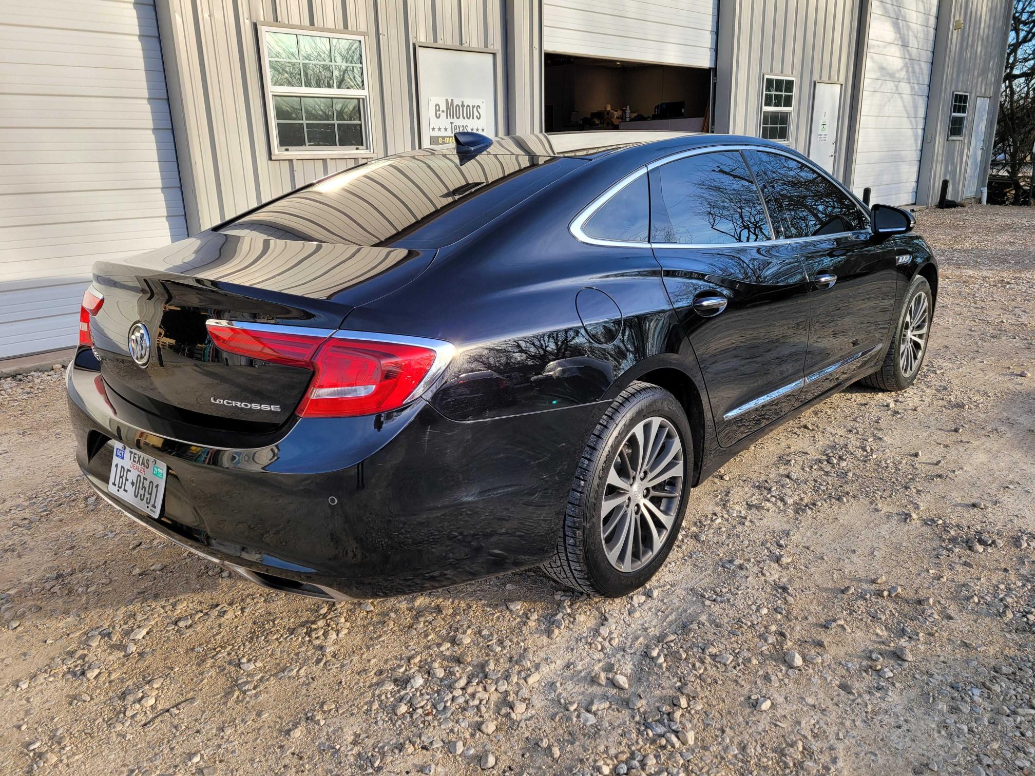 2017 BUICK LACROSSE E 1G4ZP5SS3HU170271