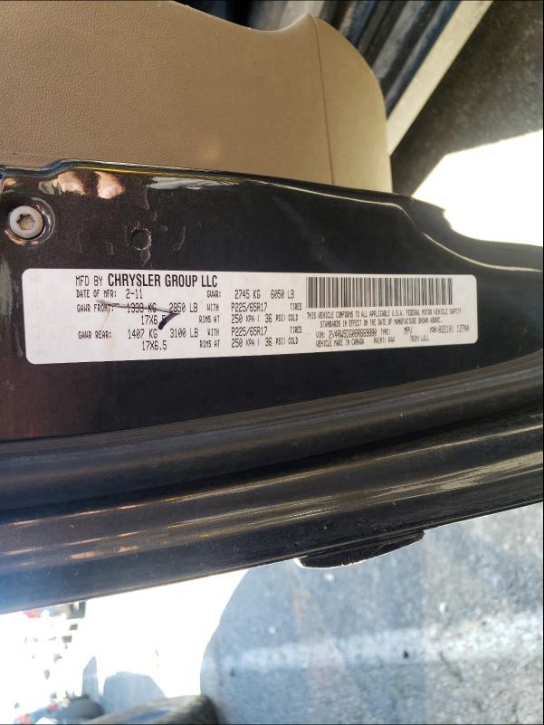 2011 VOLKSWAGEN ROUTAN SEL 2V4RW5DG0BR669880