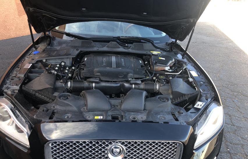 2011 JAGUAR XJL SUPERC SAJWA2GE6BMV13870