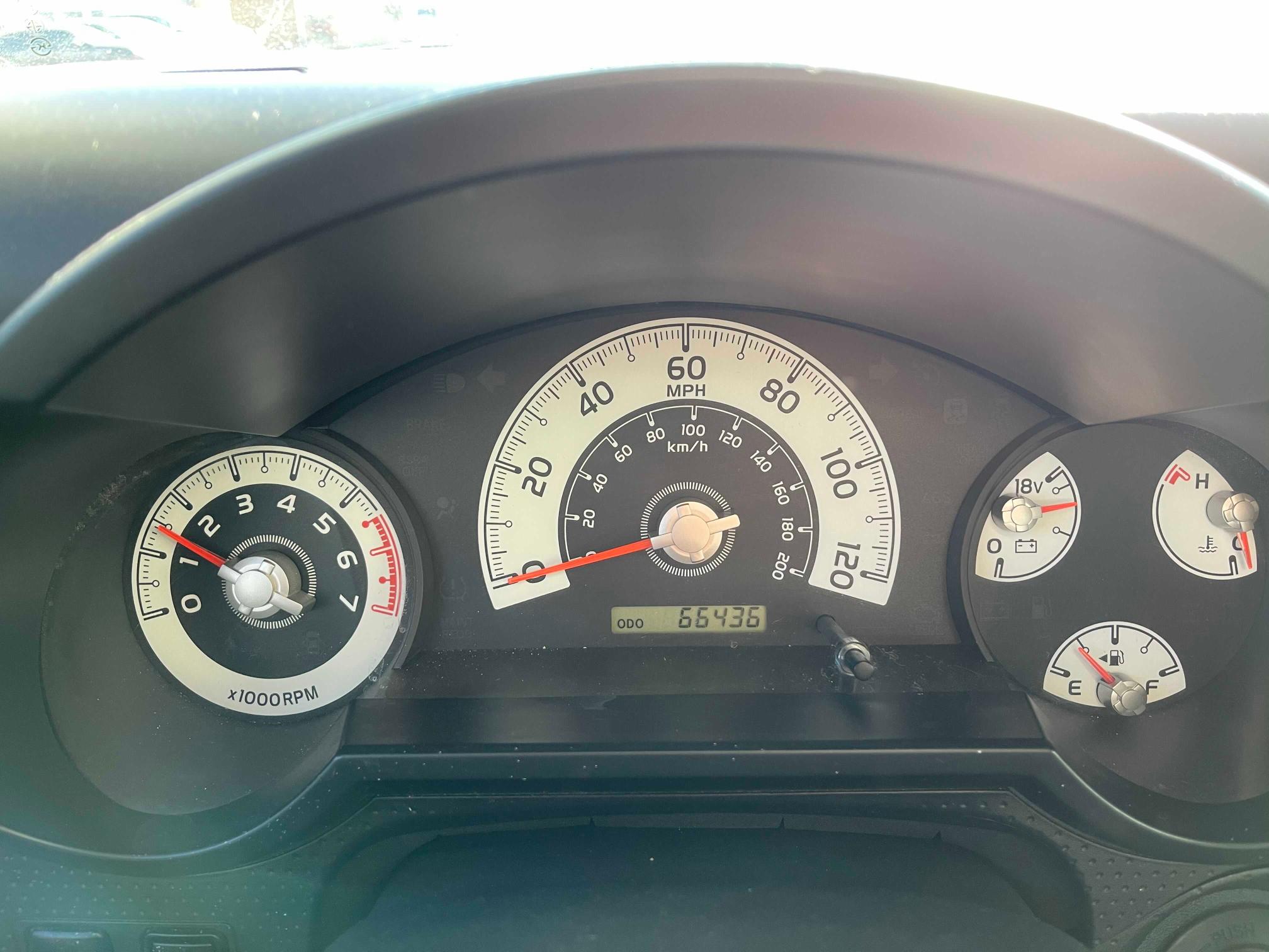 2011 TOYOTA FJ CRUISER JTEBU4BF6BK112469