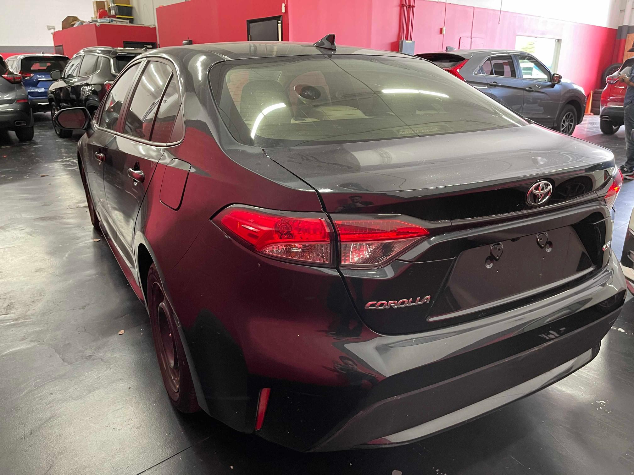 2020 TOYOTA COROLLA LE 5YFEPRAE8LP061428