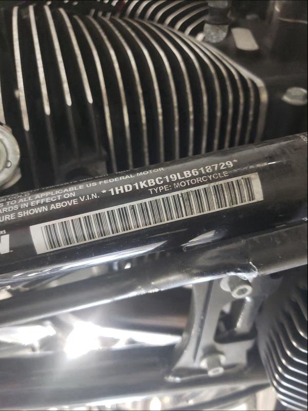 2020 HARLEY-DAVIDSON FLHX 1HD1KBC19LB618729