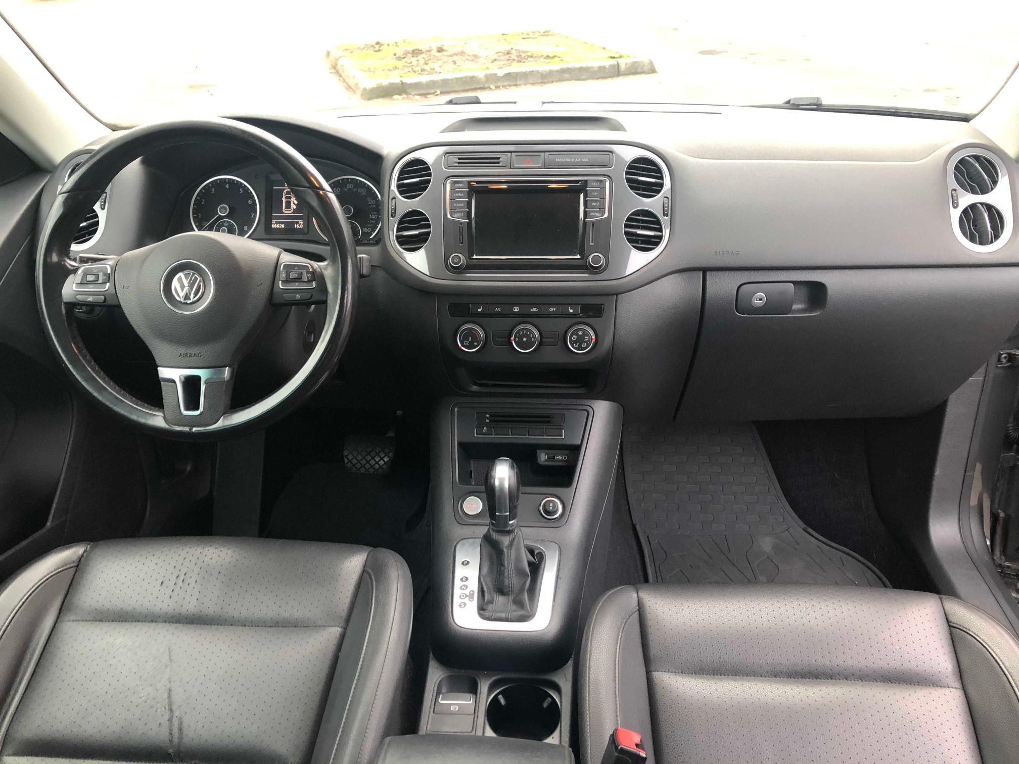 2016 VOLKSWAGEN TIGUAN S - WVGBV7AX2GW616025