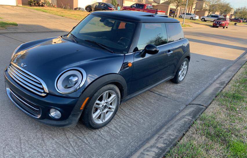 2011 MINI COOPER WMWSU3C58BT096674