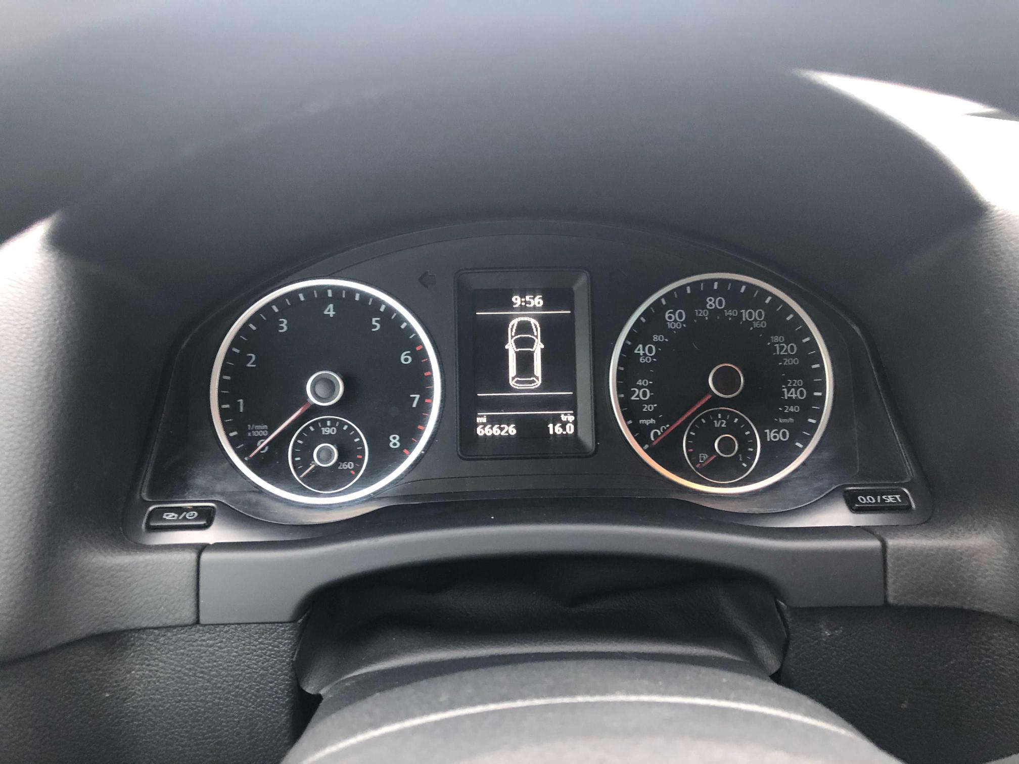 2016 VOLKSWAGEN TIGUAN S - WVGBV7AX2GW616025