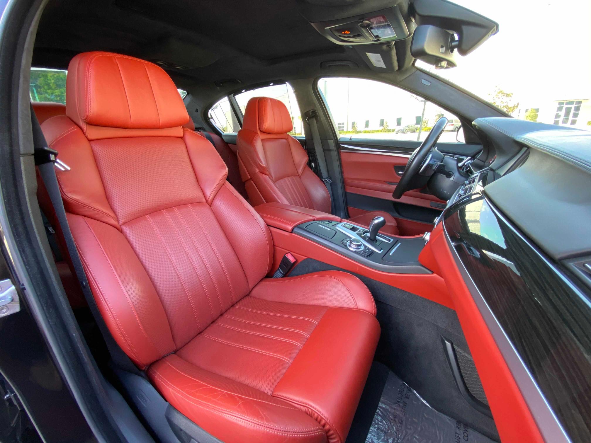 2013 BMW M5 WBSFV9C55DC773843