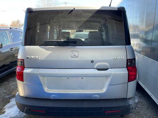 2011 HONDA ELEMENT LX 5J6YH2H37BL006587