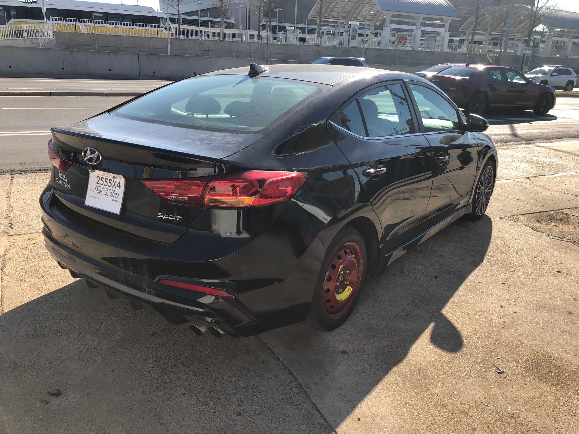 2018 HYUNDAI ELANTRA SP KMHD04LB3JU523105