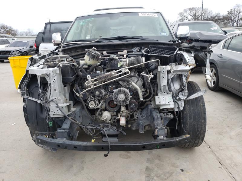 2017 INFINITI QX80 BASE JN8AZ2NC5H9431745