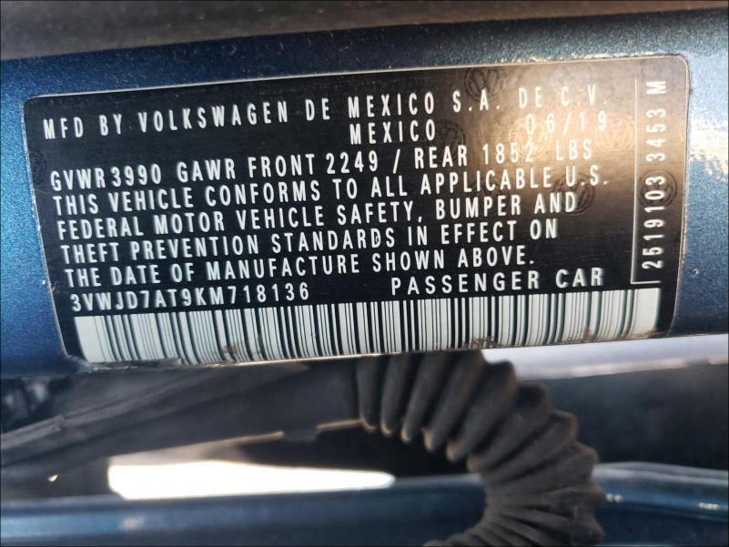 2019 VOLKSWAGEN BEETLE SE 3VWJD7AT9KM718136