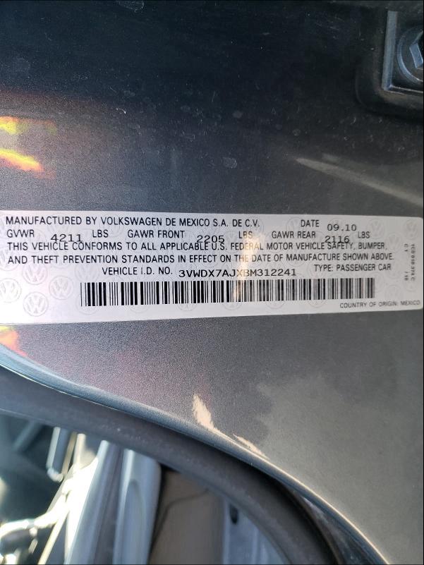2011 VOLKSWAGEN JETTA SE 3VWDX7AJXBM312241