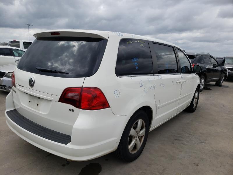 2010 VOLKSWAGEN ROUTAN SE 2V4RW3D18AR296411