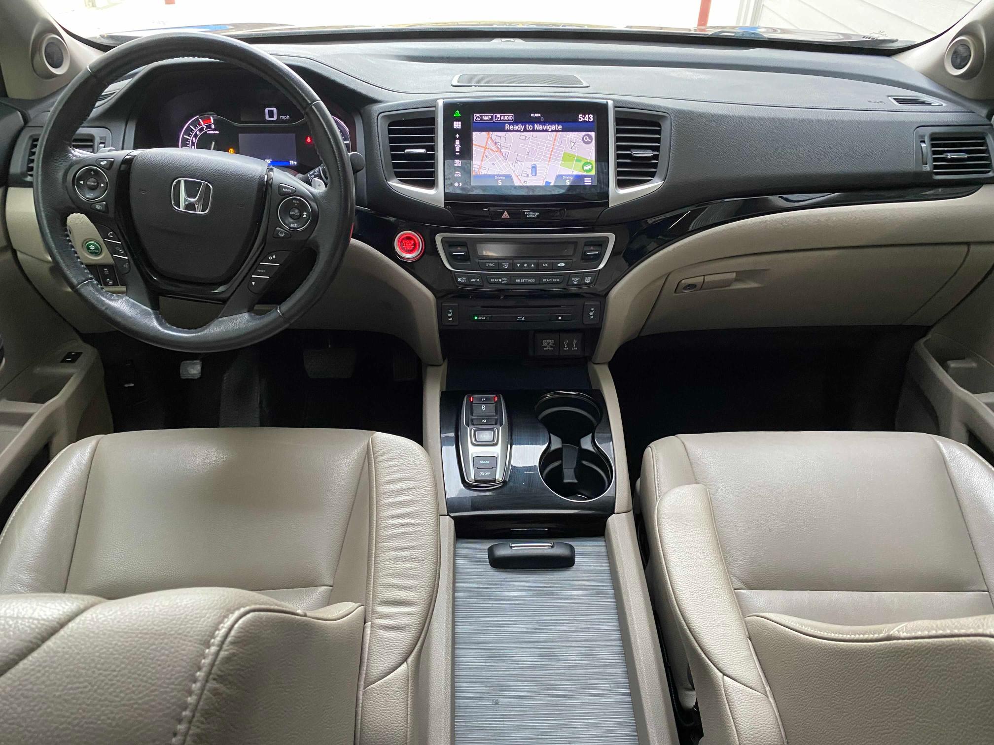 2016 HONDA PILOT TOUR 5FNYF5H94GB055225