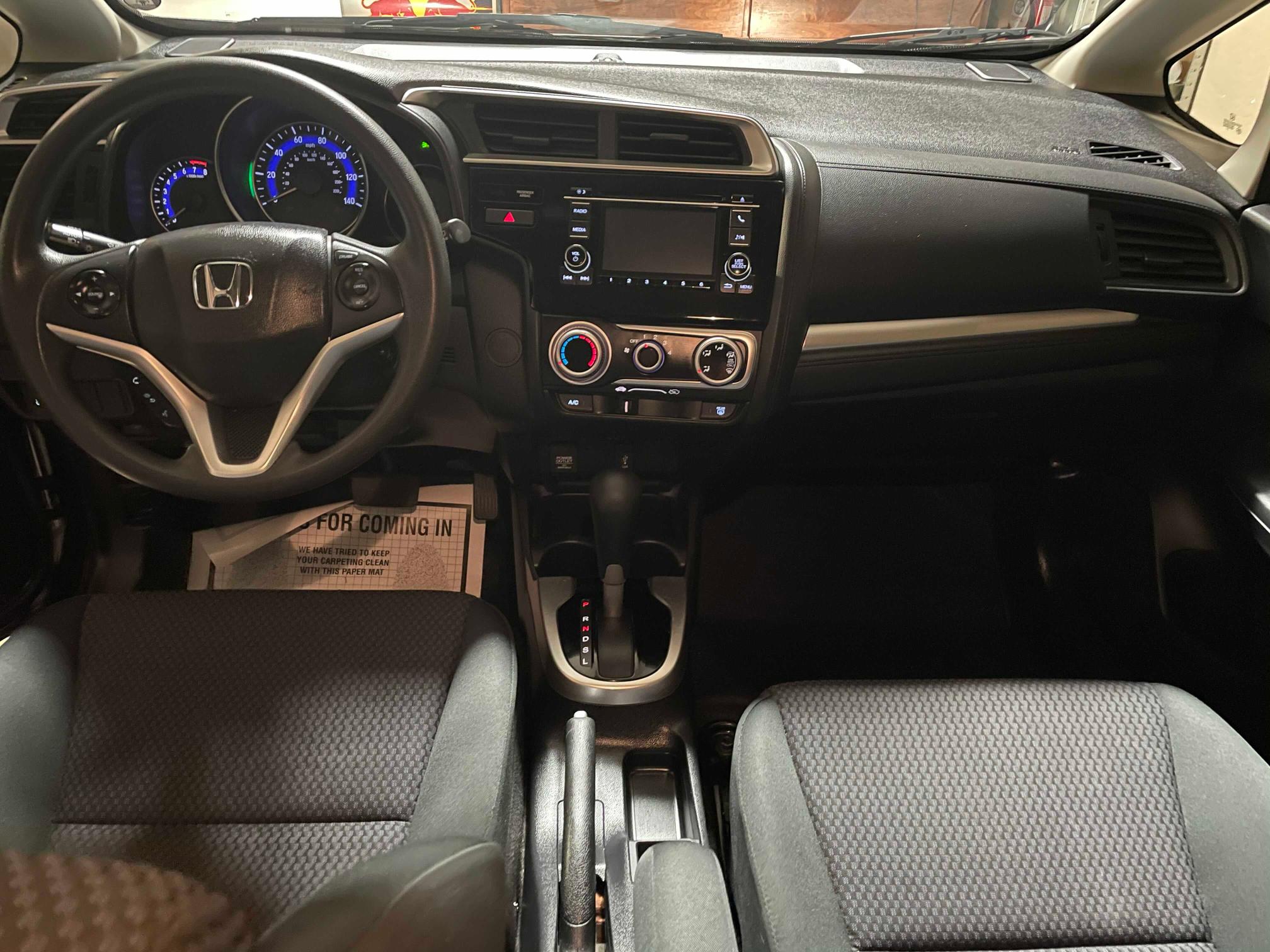2018 HONDA FIT LX 3HGGK5H42JM727010