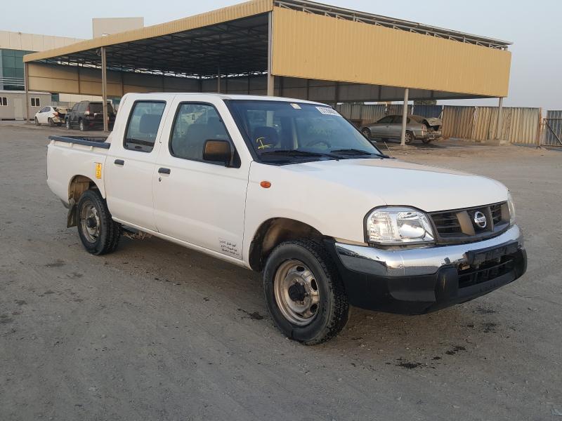 nissan 2400 pickup