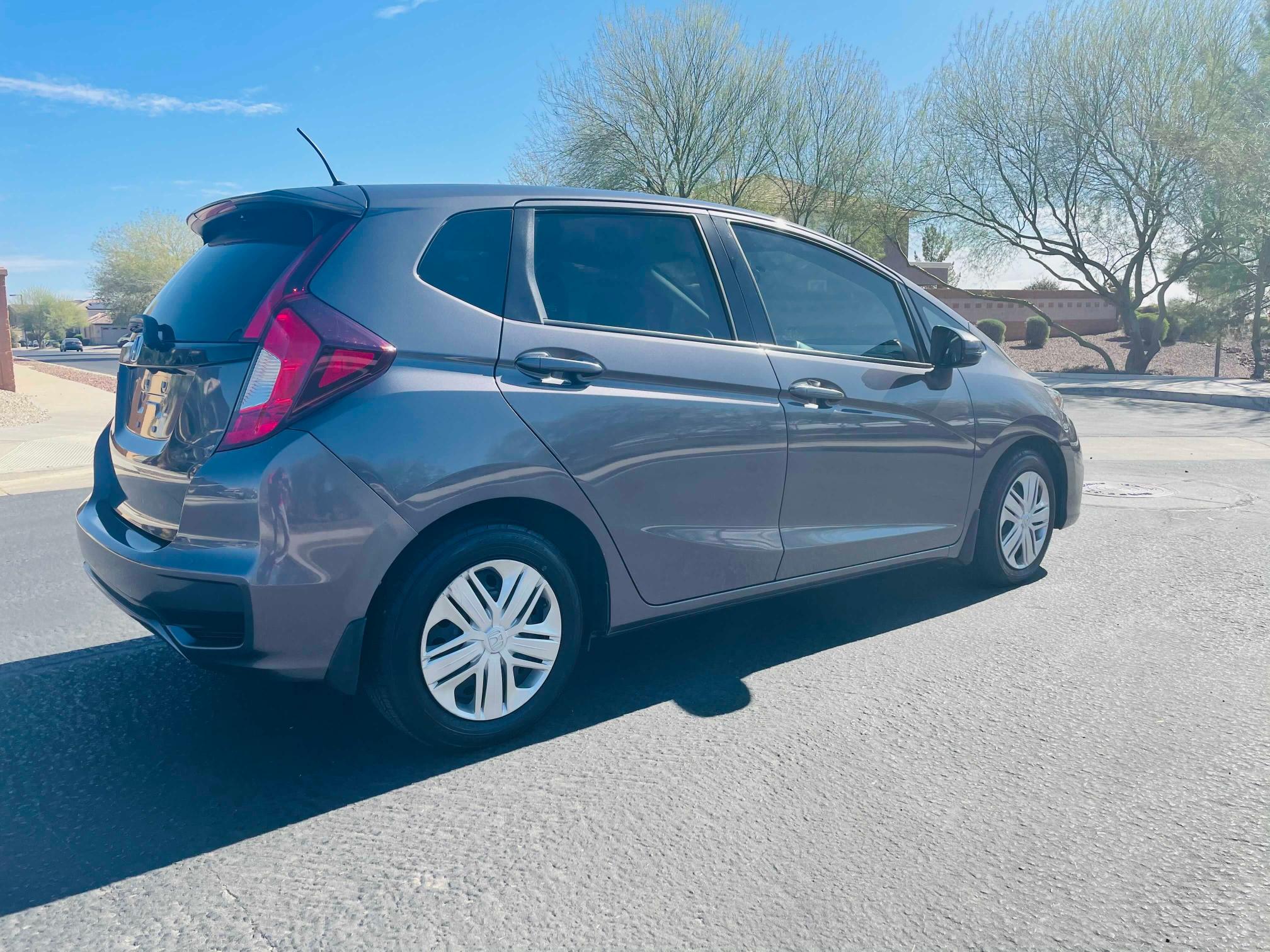 2018 HONDA FIT LX 3HGGK5H42JM727010