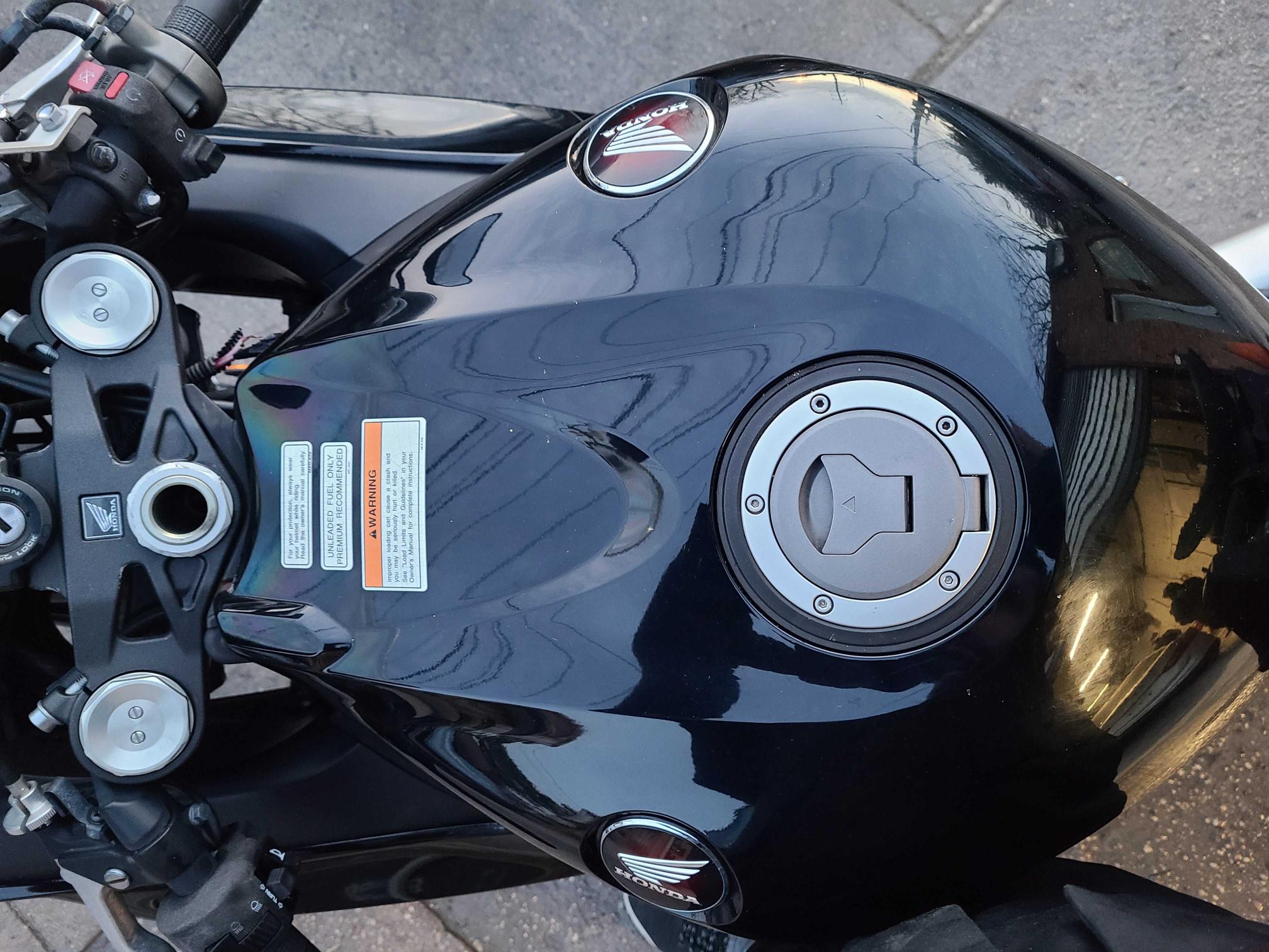 2014 HONDA CBR1000 RR JH2SC5902EK600411