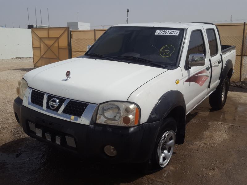 nissan pickup 2013