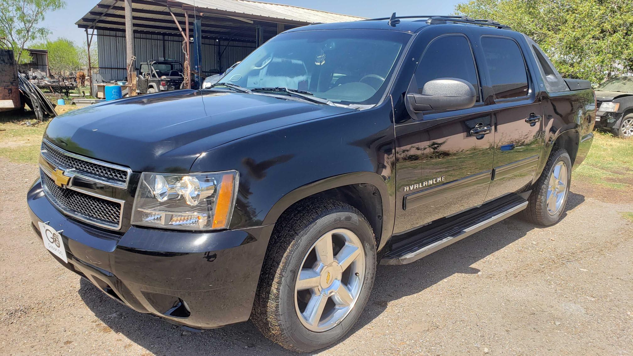 2011 CHEVROLET AVALANCHE 3GNTKFE39BG355414