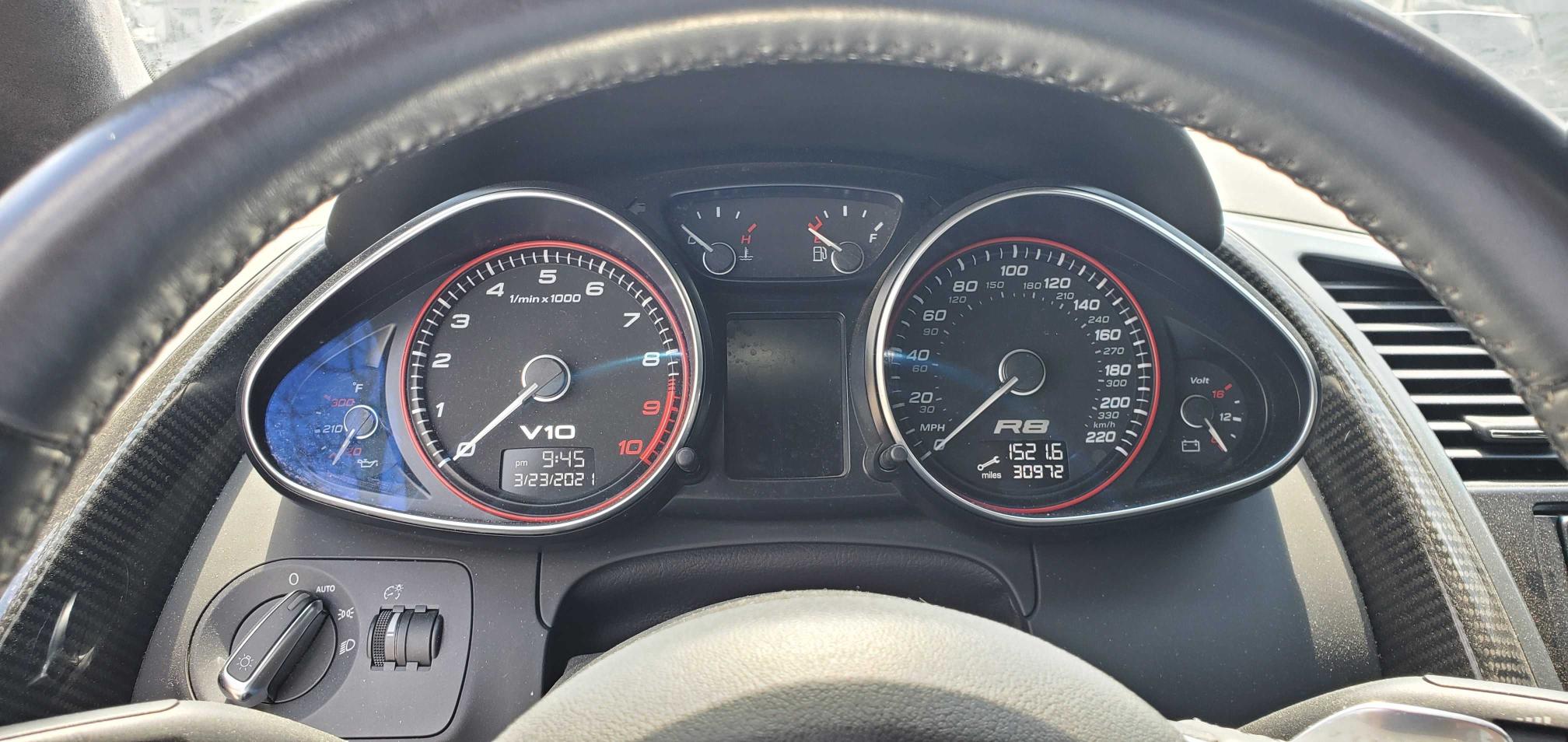 2010 AUDI R8 WUAANAFG0AN000233
