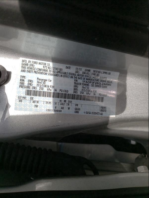 2016 FORD FOCUS SE 1FADP3F28GL244680