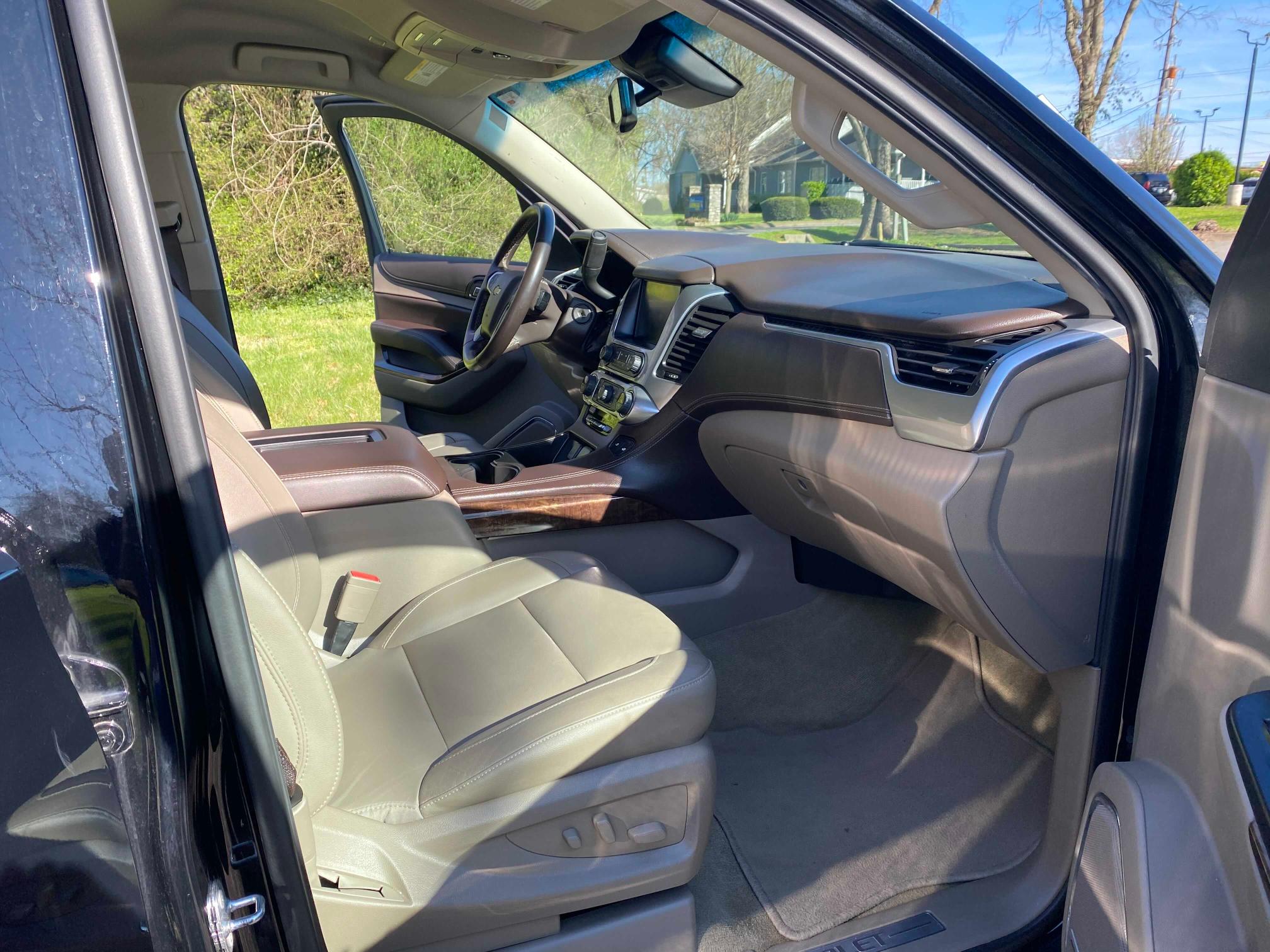2018 CHEVROLET SUBURBAN C 1GNSCHKC6JR145182