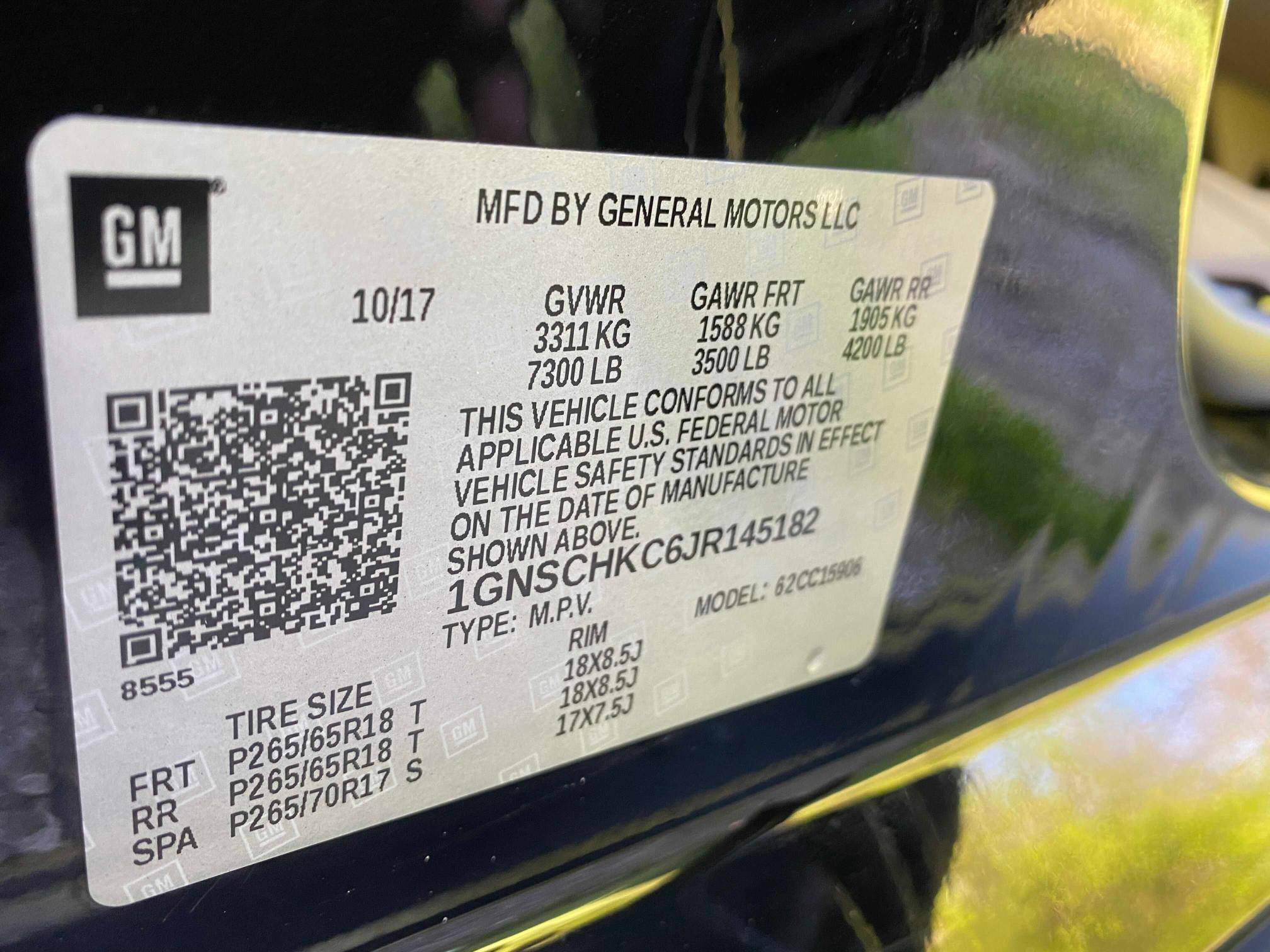 2018 CHEVROLET SUBURBAN C 1GNSCHKC6JR145182
