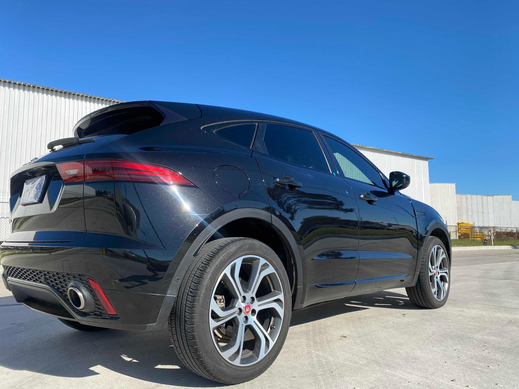 2018 JAGUAR E-PACE FIR SADFL2FX5J1Z04086