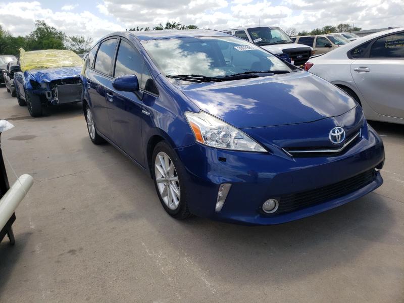 Toyota Prius v 2014