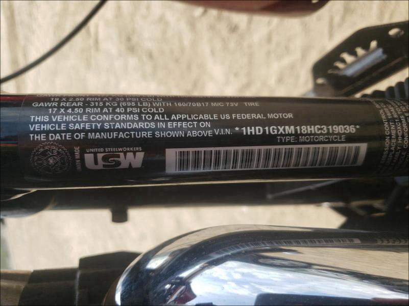 2017 HARLEY-DAVIDSON FXDB DYNA 1HD1GXM18HC319036