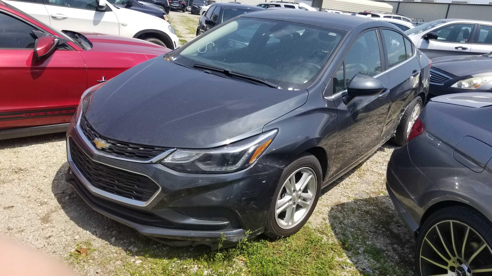 2018 CHEVROLET CRUZE LT 1G1BE5SM9J7109470