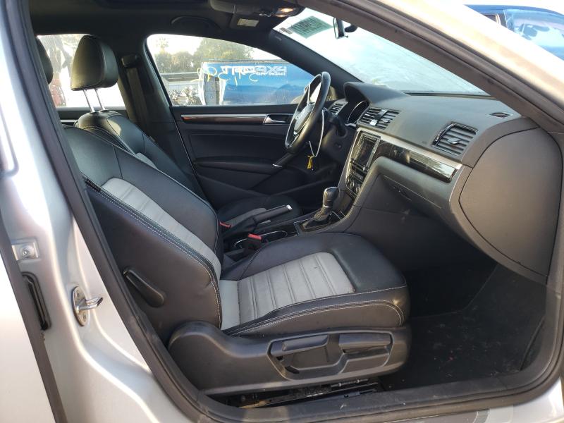 2018 VOLKSWAGEN PASSAT 1VWJM7A33JC049846