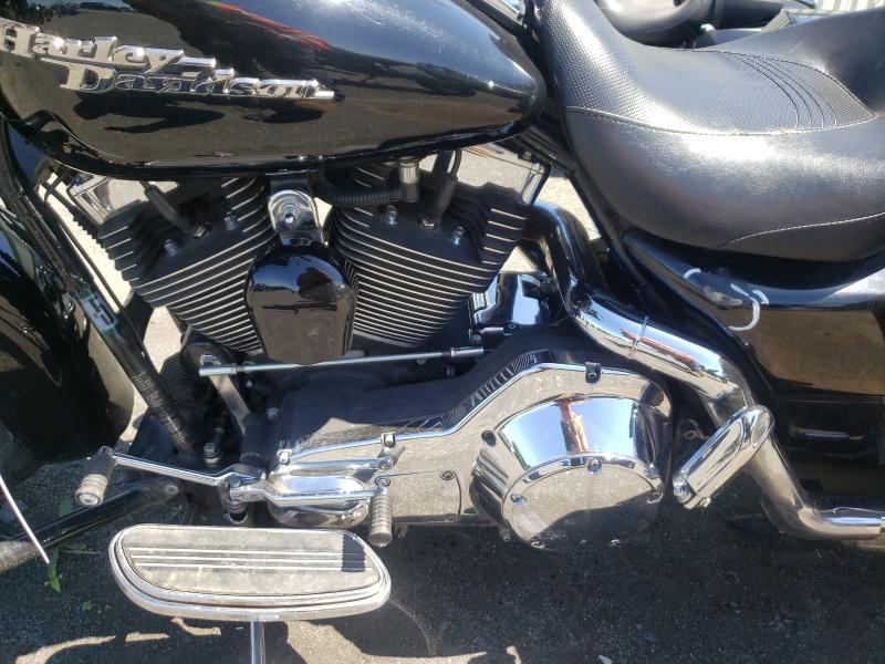 2006 HARLEY-DAVIDSON FLHXI 1HD1KBW126Y635174